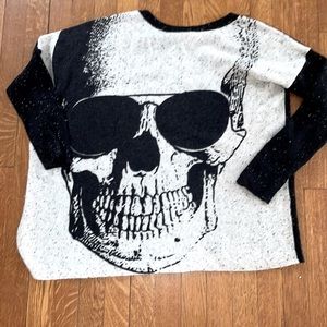Fun Skull cashmere oversized crew neck cashmere sweater. Great condition!